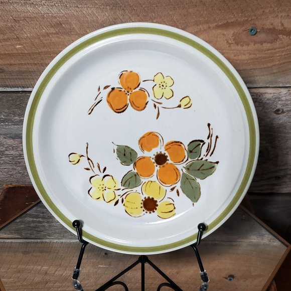 Harvest Collection Other - Harvest Collection Salad Plate - Mountain Flowers